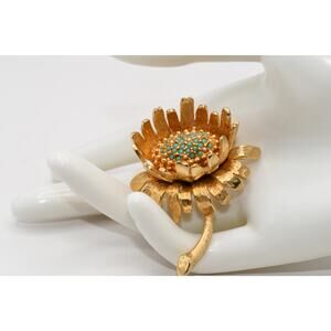 Vintage Flower Brooch Gold Tone Green Glass Faux Pearl Center